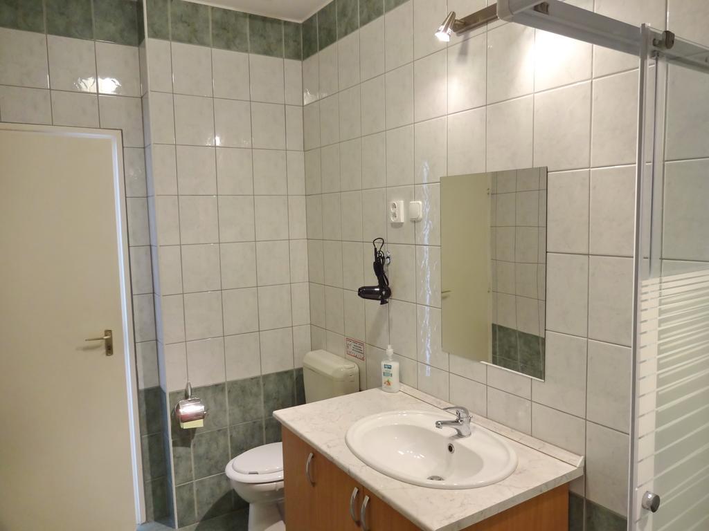 Albizia Apartments บาลาตอนฟือเรด ภายนอก รูปภาพ