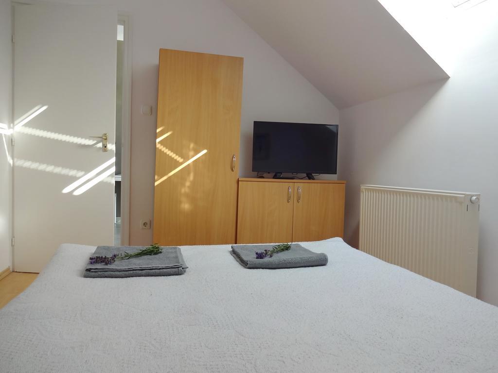 Albizia Apartments บาลาตอนฟือเรด ภายนอก รูปภาพ
