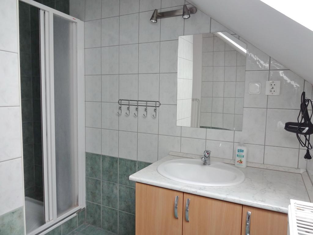 Albizia Apartments บาลาตอนฟือเรด ภายนอก รูปภาพ