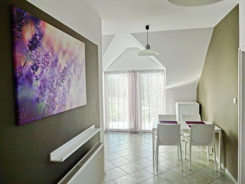 Albizia Apartments บาลาตอนฟือเรด ภายนอก รูปภาพ